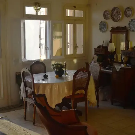 Sophisticated Central House In Tínos