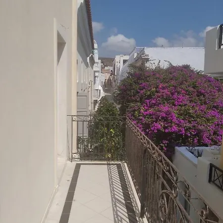 Sophisticated Central House In * Tínos