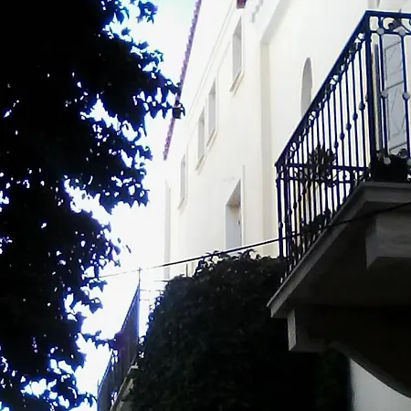 בית נופש Sophisticated Central House In *